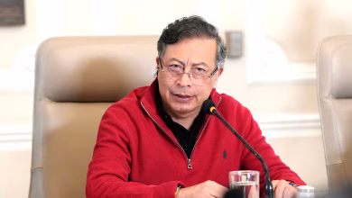 Photo of Pagar caro para liberarse: la paradoja de la deuda en Colombia