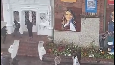 Photo of Vandalizan sede de campaña de Paloma Valencia y Juan Daniel Oviedo en Bogotá