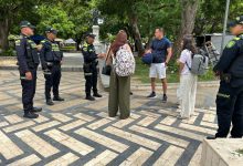 Photo of Presencia policial fortalece la seguridad y la convivencia en el parque principal de Montería